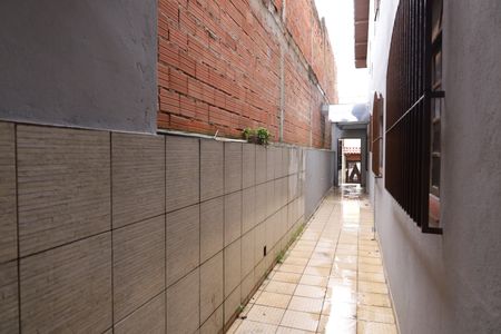 Casa para alugar com 150m², 4 quartos e 1 vagaCorredor externo