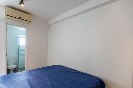 Quarto/Banheiro de kitnet/studio para alugar com 1 quarto, 46m² em Centro, Campinas