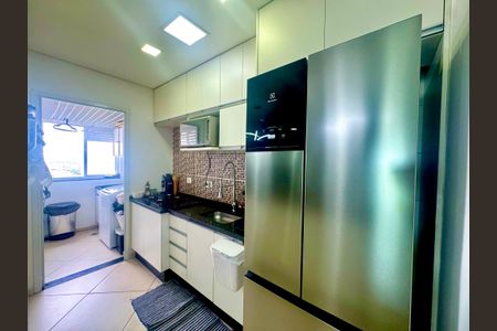 Apartamento à venda com 77m², 3 quartos e 2 vagasCozinha