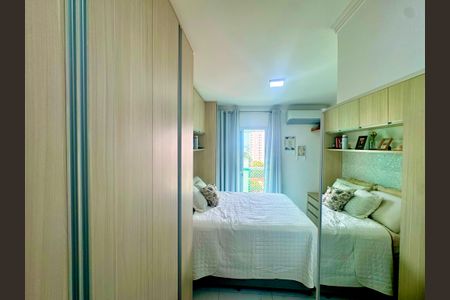 Apartamento à venda com 77m², 3 quartos e 2 vagasQuarto 2