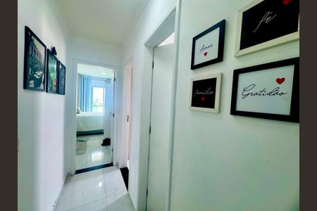 Apartamento à venda com 77m², 3 quartos e 2 vagasCorredor