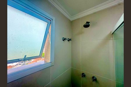 Apartamento à venda com 77m², 3 quartos e 2 vagasBanheiro 1