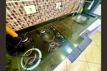 Apartamento à venda com 77m², 3 quartos e 2 vagasCozinha