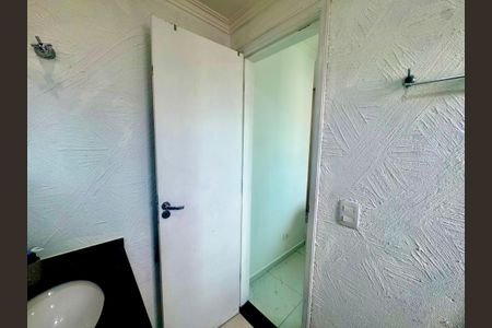 Apartamento à venda com 77m², 3 quartos e 2 vagasBanheiro 2