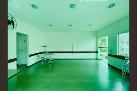Apartamento à venda com 77m², 3 quartos e 2 vagasÁrea comum - Salão de festas