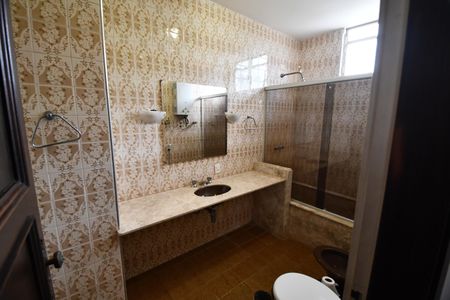 Casa para alugar com 300m², 3 quartos e 6 vagasBanheiro Suíte