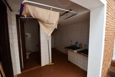 Casa para alugar com 300m², 3 quartos e 6 vagasÁrea de Serviço