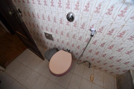 Casa para alugar com 300m², 3 quartos e 6 vagasBanheiro Social