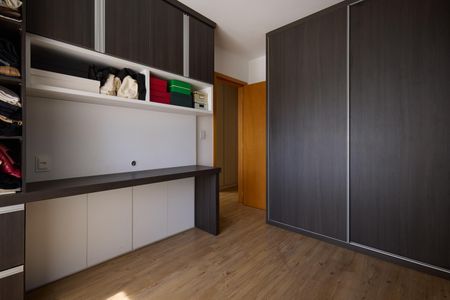 Quarto 3 de apartamento à venda com 3 quartos, 100m² em Santa Efigênia, Belo Horizonte