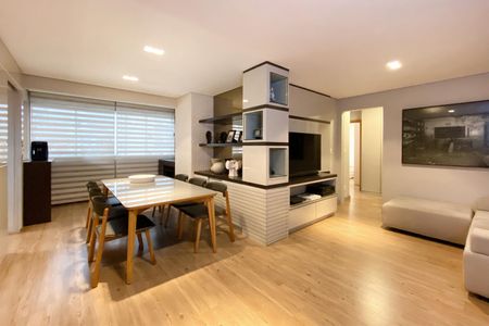 Sala de apartamento à venda com 3 quartos, 100m² em Santa Efigênia, Belo Horizonte