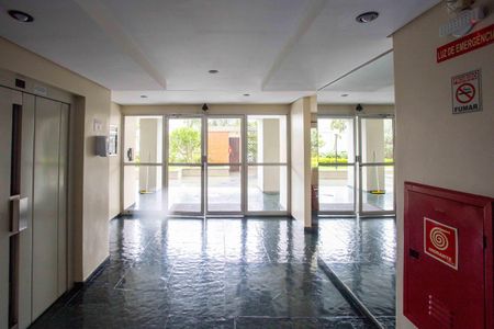 Apartamento à venda com 68m², 2 quartos e 1 vagaHall social