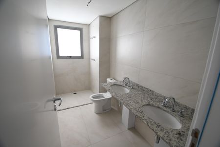 Apartamento à venda com 139m², 3 quartos e 2 vagasBanheiro Suíte