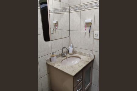 Casa à venda com 3 quartos, 219m² em Cidade das Flores, Osasco