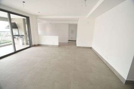Sala de apartamento à venda com 3 quartos, 139m² em Cambuí, Campinas