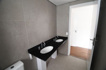 Apartamento à venda com 139m², 3 quartos e 2 vagasBanheiro Suíte