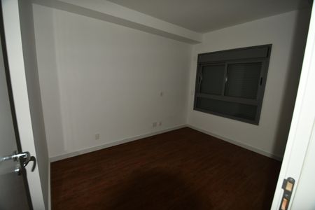 Apartamento à venda com 139m², 3 quartos e 2 vagasQuarto 2 - Suíte