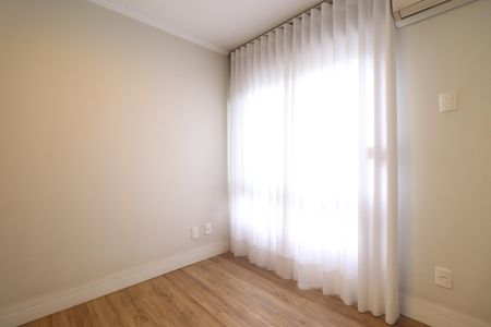 Apartamento à venda com 118m², 3 quartos e 2 vagasQuarto 01