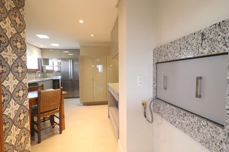 Apartamento à venda com 118m², 3 quartos e 2 vagasDetalhe