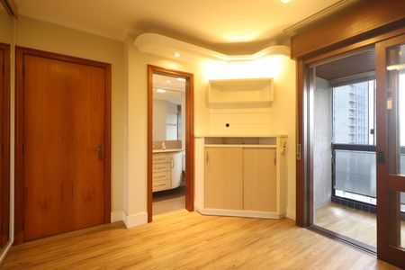 Apartamento à venda com 118m², 3 quartos e 2 vagasSuíte