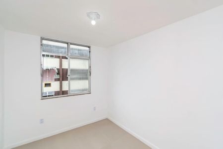 Quarto 1 de apartamento para alugar com 2 quartos, 50m² em Bonsucesso, Rio de Janeiro