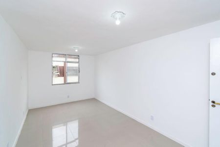 Sala de apartamento para alugar com 2 quartos, 50m² em Bonsucesso, Rio de Janeiro