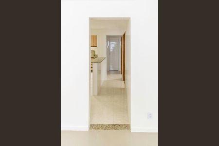 Sala de apartamento para alugar com 2 quartos, 50m² em Bonsucesso, Rio de Janeiro