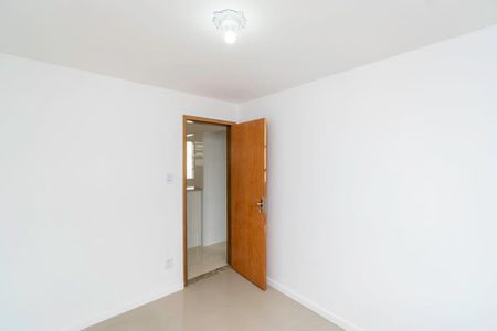 Quarto 1 de apartamento para alugar com 2 quartos, 50m² em Bonsucesso, Rio de Janeiro