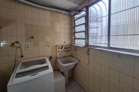 Apartamento à venda com 100m², 2 quartos e 1 vagaÁrea de Serviço