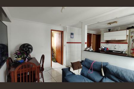 Sala de apartamento à venda com 3 quartos, 55m² em Conjunto Residencial José Bonifácio, São Paulo