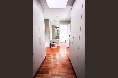 Casa à venda com 4 quartos, 371m² em Alphaville, Santana de Parnaíba