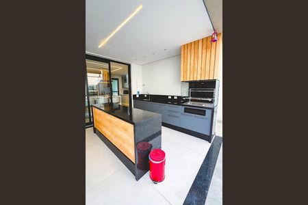 Casa à venda com 4 quartos, 371m² em Alphaville, Santana de Parnaíba