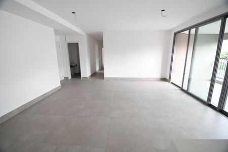 Sala de apartamento à venda com 3 quartos, 139m² em Cambuí, Campinas