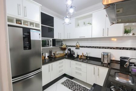 Casa à venda com 100m², 3 quartos e 2 vagasCozinha