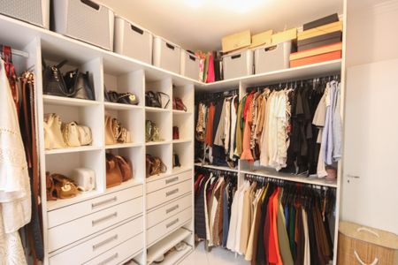 Casa à venda com 100m², 3 quartos e 2 vagasQuarto 1