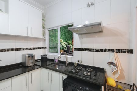 Casa à venda com 100m², 3 quartos e 2 vagasCozinha