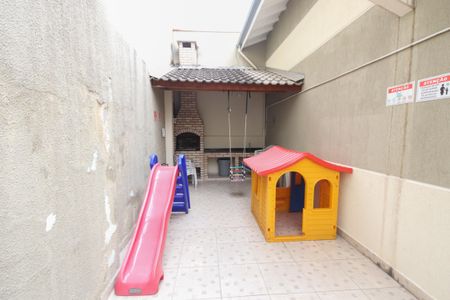 Casa à venda com 100m², 3 quartos e 2 vagasÁrea comum - Churrasqueira