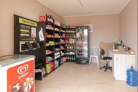 Apartamento à venda com 52m², 3 quartos e 1 vaga Apartamento à venda com 52m², 3 quartos e 1 vagaMinimercado