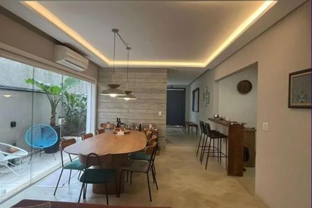 Casa à venda com 4 quartos, 350m² em Alphaville, Santana de Parnaíba