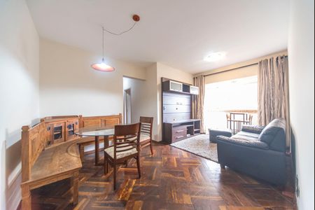 Sala de apartamento para alugar com 3 quartos, 88m² em Vila Gilda, Santo André