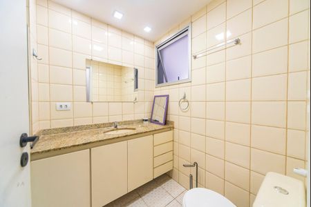 Apartamento para alugar com 88m², 3 quartos e 2 vagasBanheiro do Quarto 3