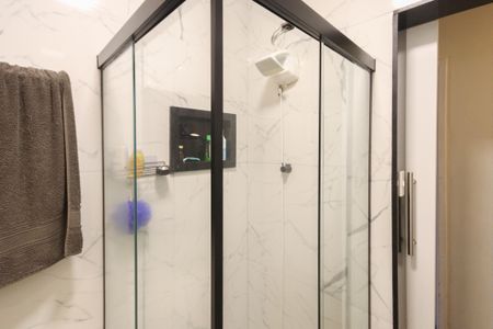 Apartamento à venda com 100m², 3 quartos e 3 vagas Apartamento à venda com 100m², 3 quartos e 3 vagasBanheiro