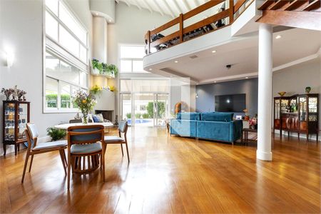 Casa à venda com 4 quartos, 700m² em Santo Amaro, São Paulo