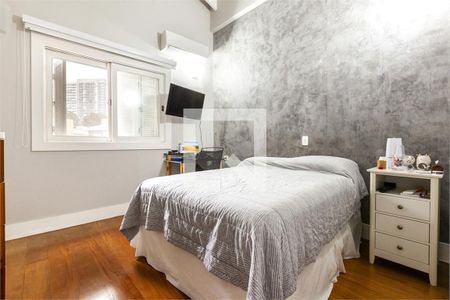 Casa à venda com 4 quartos, 700m² em Santo Amaro, São Paulo