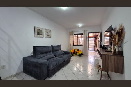 Casa para alugar com 2 quartos, 85m² em Vila Alice, Santo André