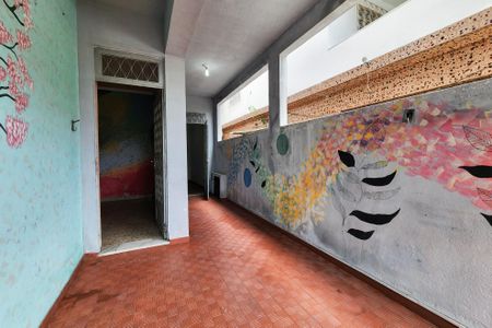 Casa à venda com 60m², 3 quartos e 1 vaga Casa à venda com 60m², 3 quartos e 1 vagaVaranda