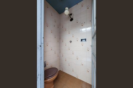 Casa à venda com 60m², 3 quartos e 1 vaga Casa à venda com 60m², 3 quartos e 1 vagaBanheiro de Serviço