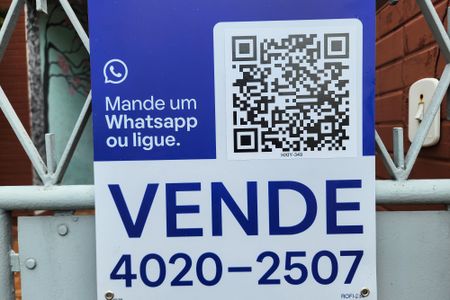 Casa à venda com 60m², 3 quartos e 1 vaga Casa à venda com 60m², 3 quartos e 1 vagaPlaca HXIY-349