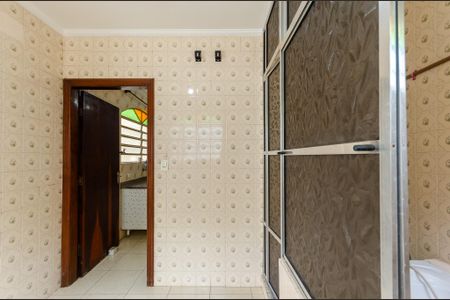 Casa para alugar com 247m², 4 quartos e 2 vagasBanheiro 2