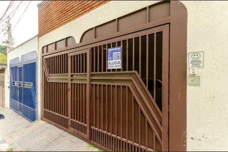 Casa para alugar com 247m², 4 quartos e 2 vagasFachada