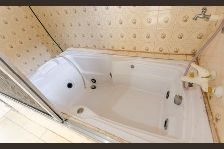 Casa para alugar com 247m², 4 quartos e 2 vagasBanheiro 2